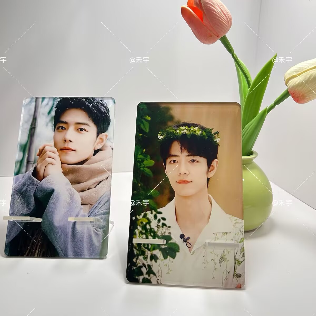 Xiao Zhan's mobile phone stand – Accessories With Watch Bewertung und Preis